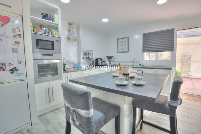 2 soverom Kommersiell til salgs i Las Lagunas de Mijas, Mijas med garasje - € 499 950 (Ref: 8370200)
