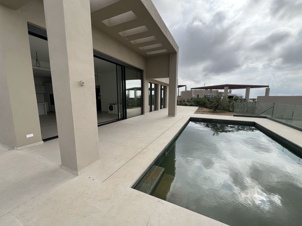 3 soveværelse Villa til salg i Benahavis med swimmingpool garage - € 1.990.000 (Ref: 8448885)