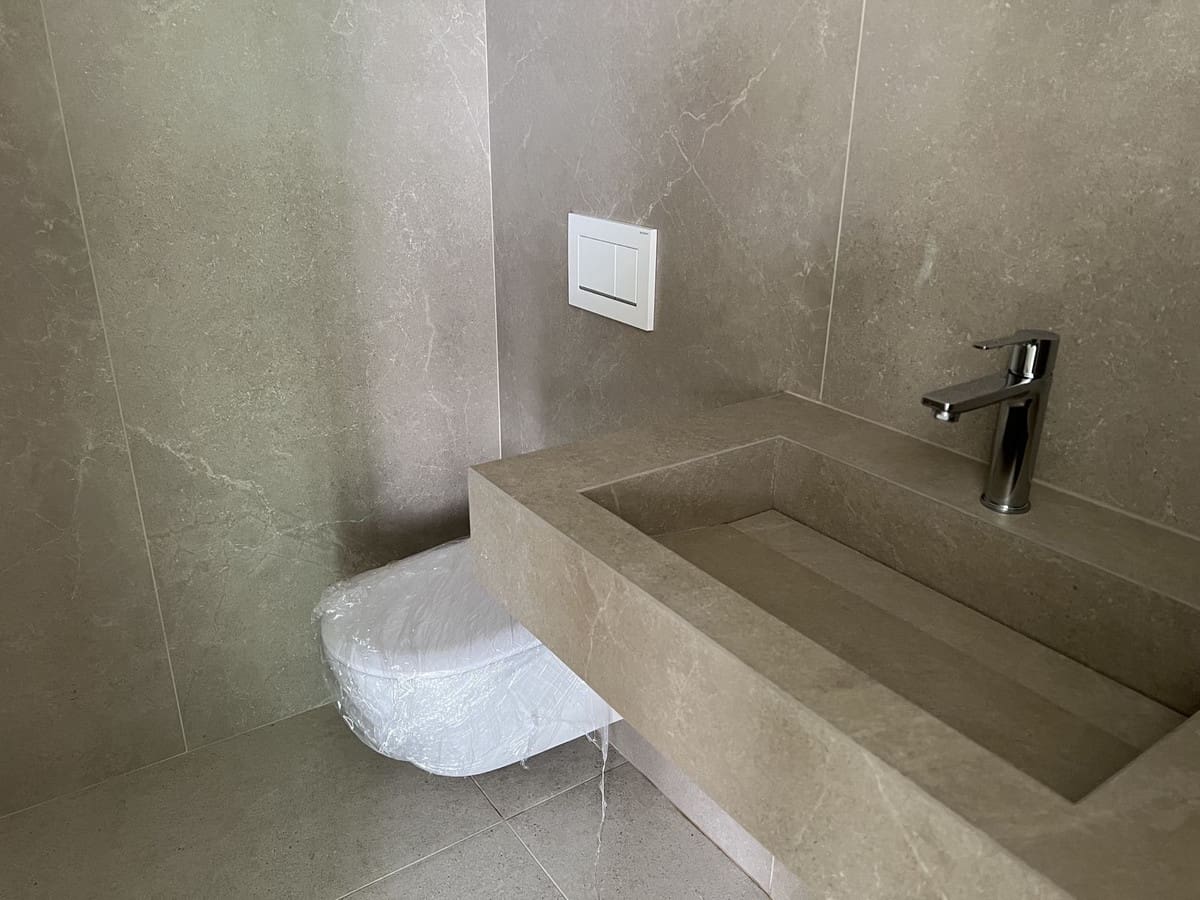 3 bedroom Villa for sale in Benahavis with pool garage - € 1,975,000 (Ref: 8448885)