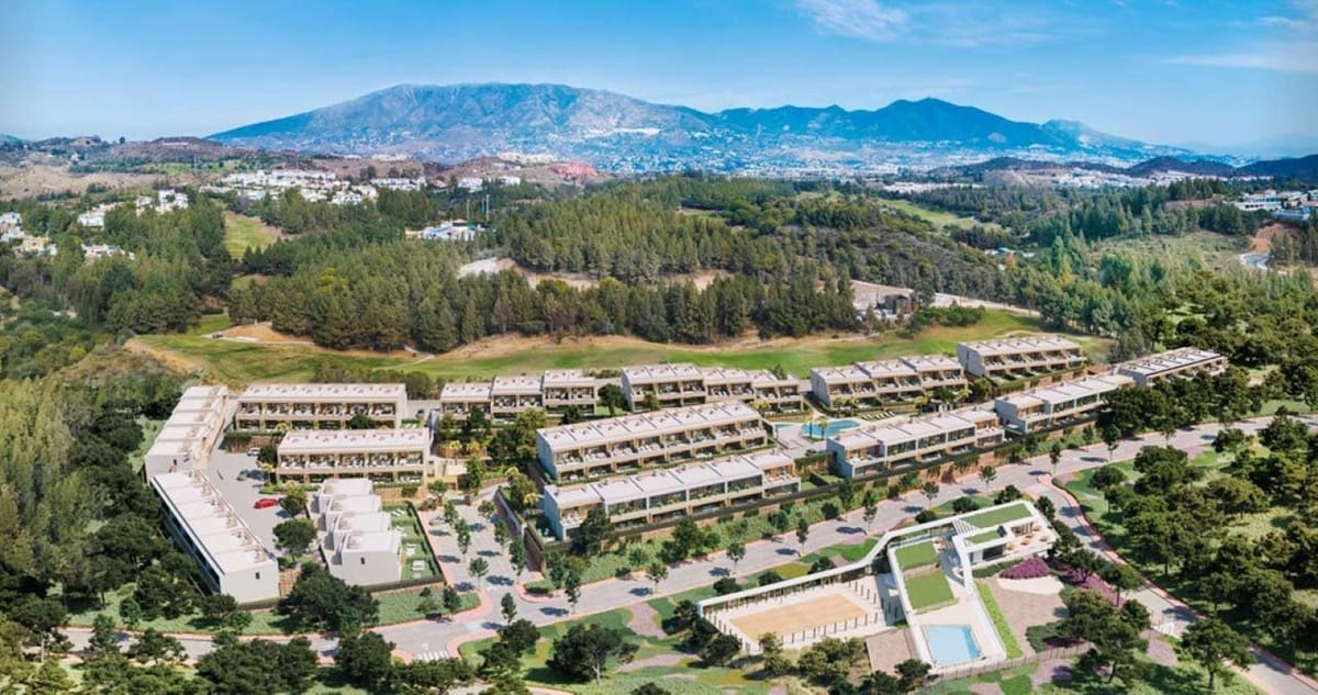 4 bedroom Townhouse for sale in El Chaparral - € 766,000 (Ref: 8520745)