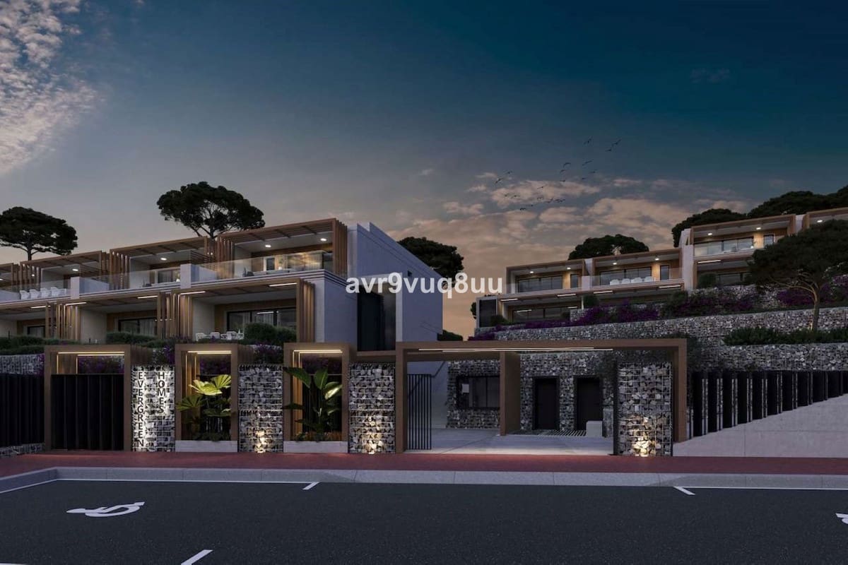 4 bedroom Townhouse for sale in El Chaparral - € 846,000 (Ref: 8520745)