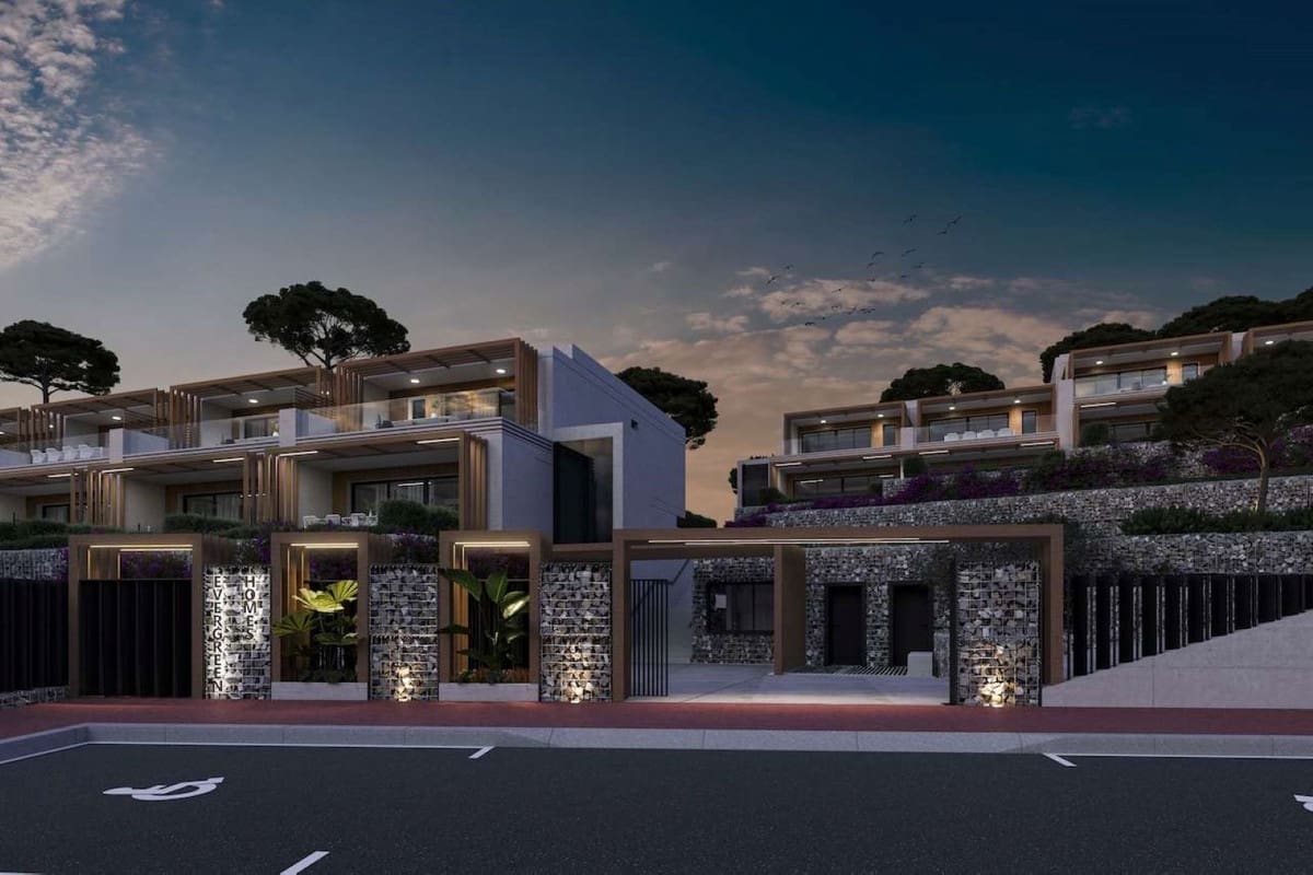 Casa de 4 habitaciones en El Chaparral en venta - 846.000 € (Ref: 8520745)