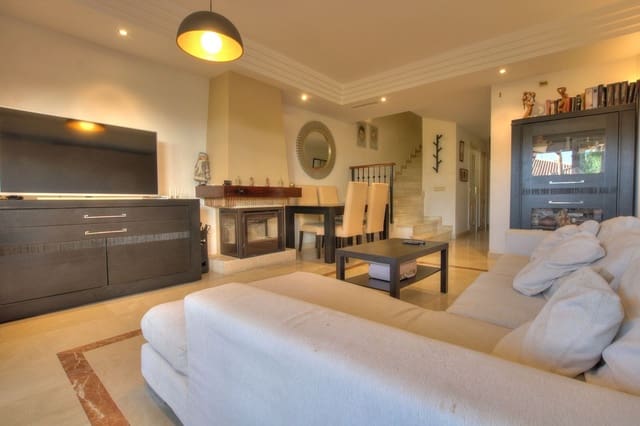 3 bedroom Semi-detached Villa for sale in Riviera del Sol, Mijas with pool - € 539,000 (Ref: 8637212)