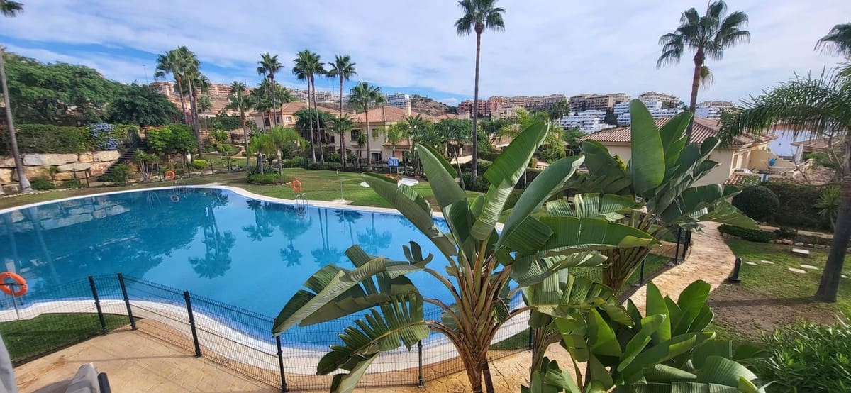 3 camera da letto Villetta Bifamiliare in vendita in Riviera del Sol con piscina - 539.000 € (Rif: 8637212)