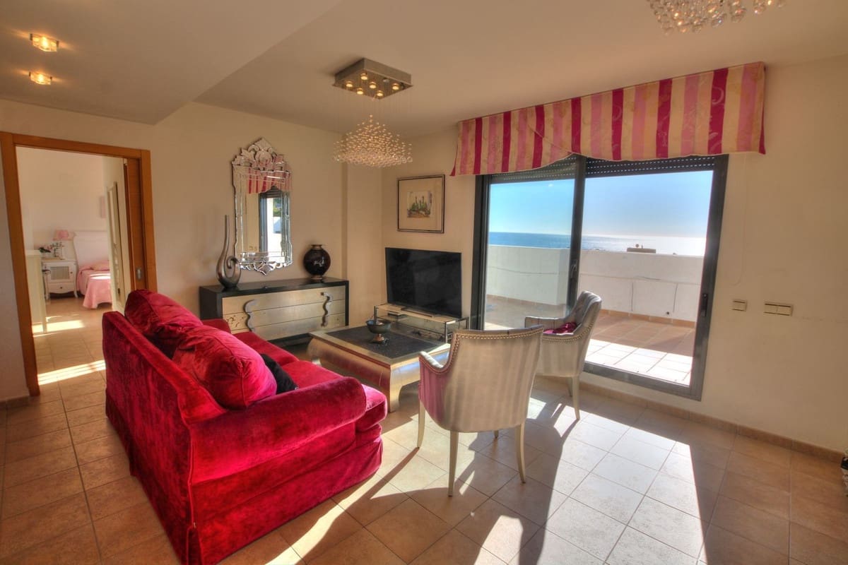 4 bedroom Penthouse for sale in La Cala de Mijas with pool garage - € 688,000 (Ref: 8657580)