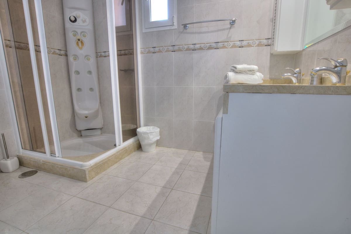 3 sypialnia Apartament na sprzedaż w Riviera del Sol z basenem garażem - 850 000 € (Ref: 8683053)