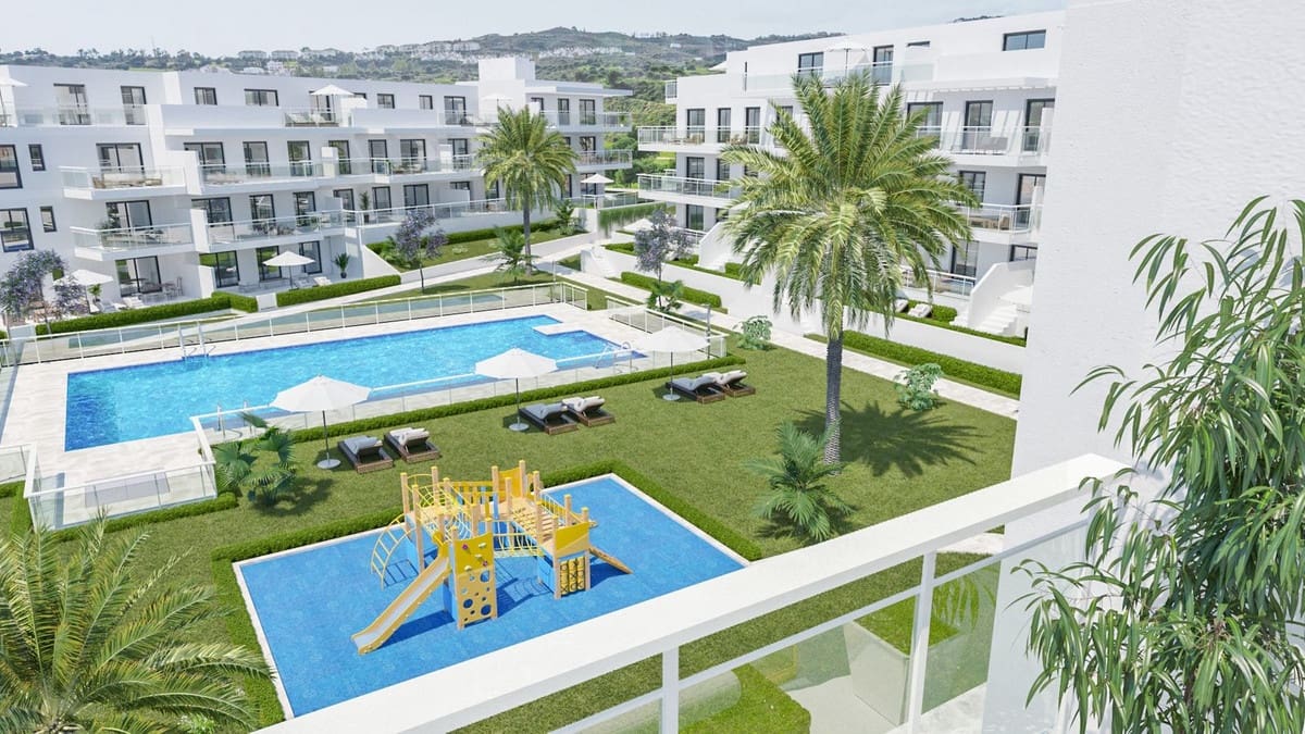 2 bedroom Penthouse for sale in Mijas with pool - € 419,000 (Ref: 8758804)