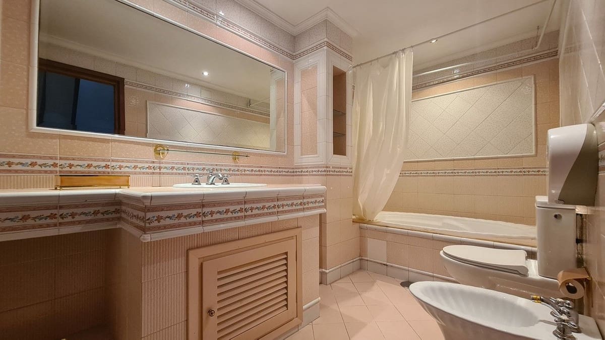 9 chambre Villa/Maison à vendre à Cabopino avec piscine garage - 3 800 000 € (Ref: 8769297)