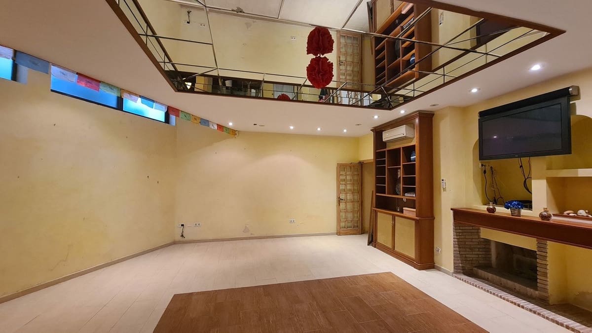 9 chambre Villa/Maison à vendre à Cabopino avec piscine garage - 3 800 000 € (Ref: 8769297)