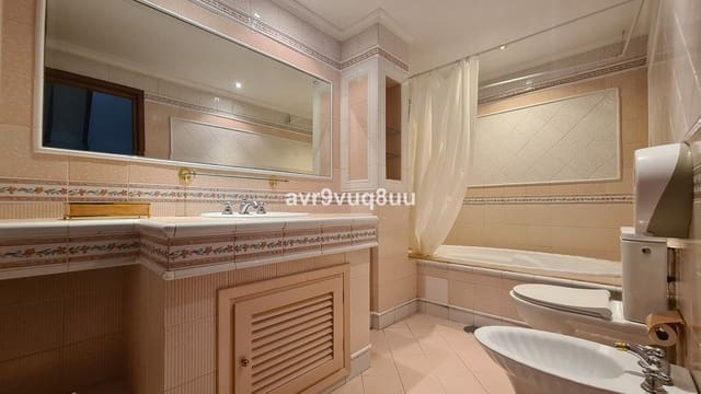 9 soveværelse Villa til salg i Cabopino, Marbella med swimmingpool garage - € 3.800.000 (Ref: 8769297)