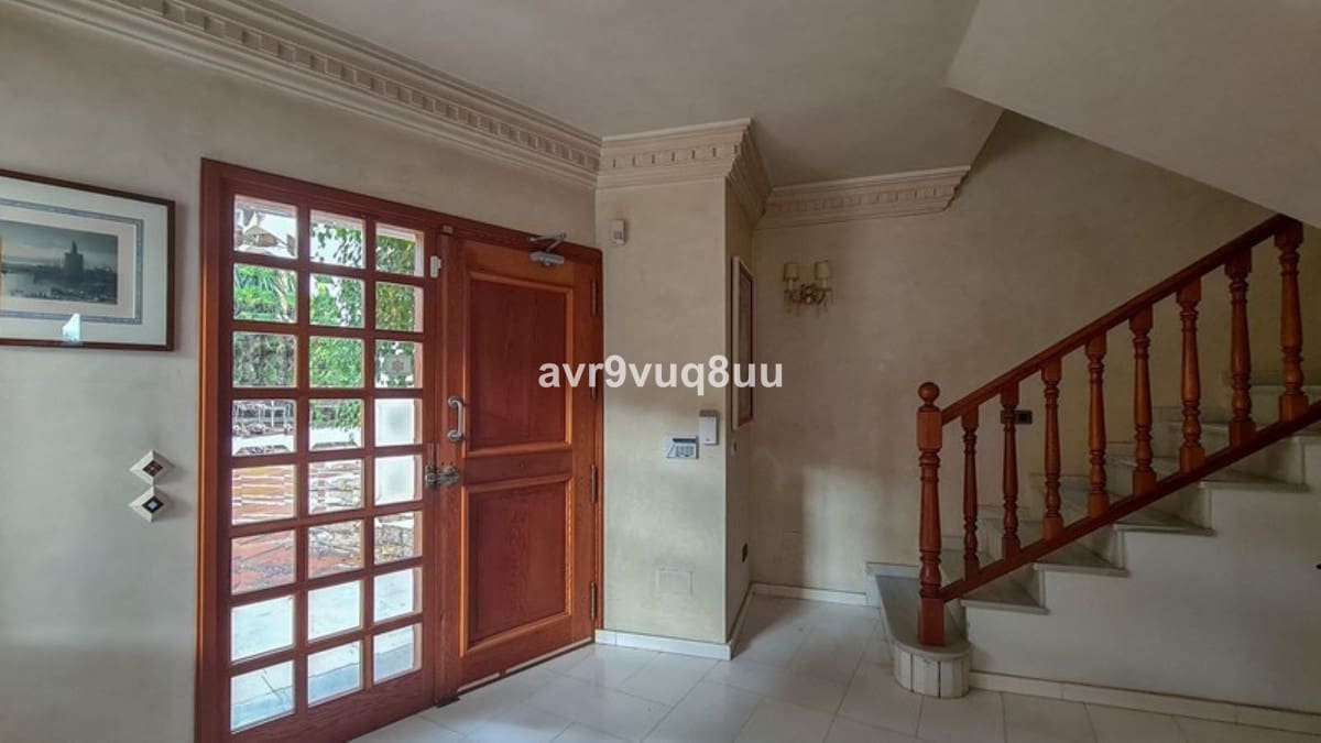 9 bedroom Villa for sale in Cabopino with pool garage - € 3,800,000 (Ref: 8769297)