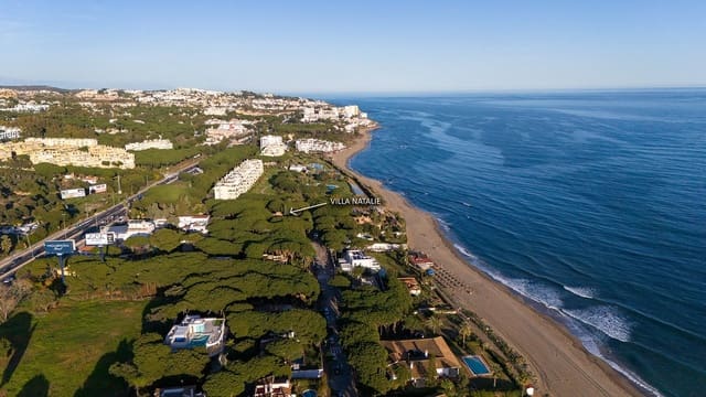 9 sypialnia Willa na sprzedaż w Cabopino, Marbella z basenem garażem - 3 800 000 € (Ref: 8769297)