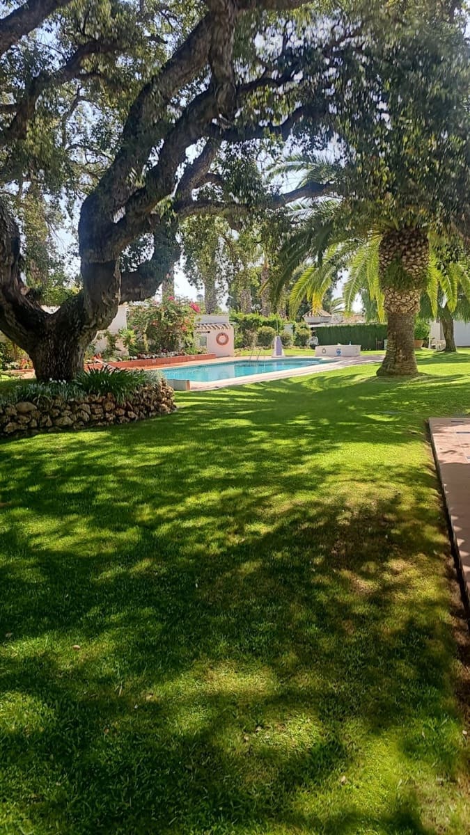 4 chambre Villa/Maison à vendre à Calahonda avec piscine garage - 899 000 € (Ref: 8780210)