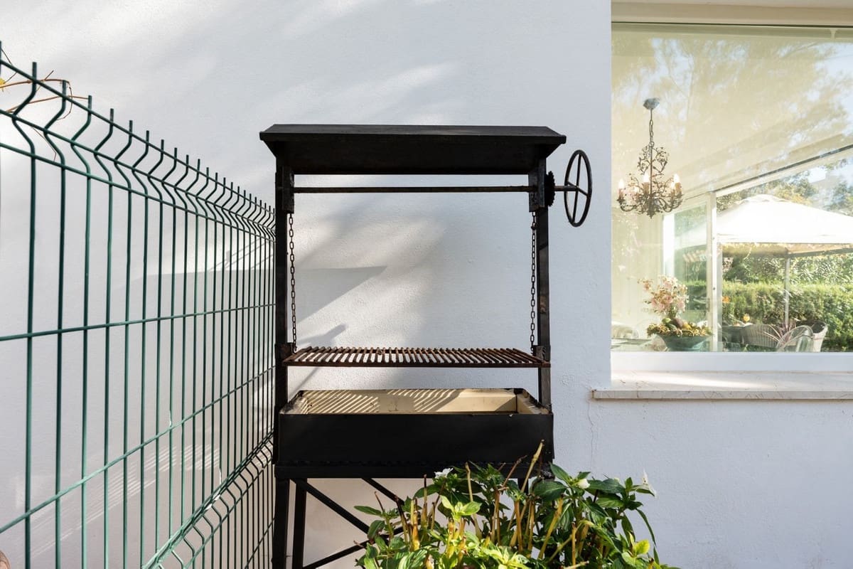 4 slaapkamer Villa te koop in Calahonda met zwembad garage - € 899.000 (Ref: 8780210)