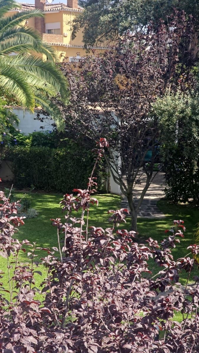 4 slaapkamer Villa te koop in Calahonda met zwembad garage - € 899.000 (Ref: 8780210)