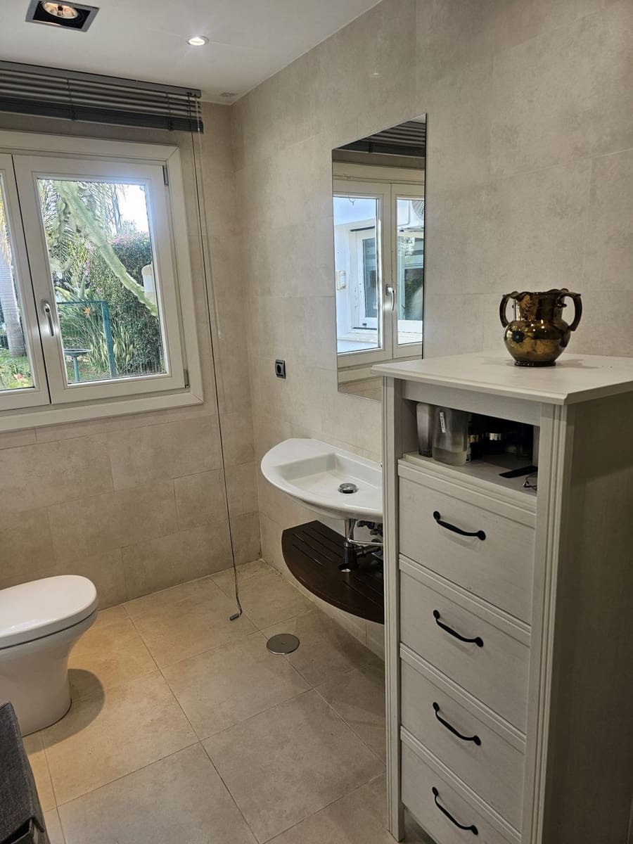 4 slaapkamer Villa te koop in Calahonda met zwembad garage - € 899.000 (Ref: 8780210)