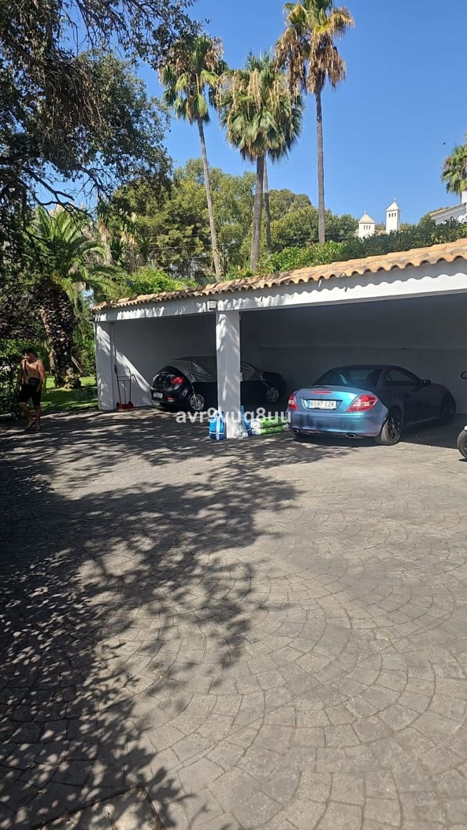 4 quarto Moradia para venda em Calahonda com piscina garagem - 899 000 € (Ref: 8780210)