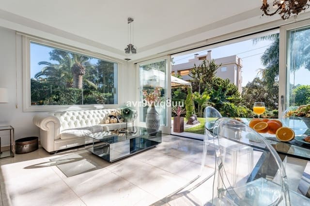 4 chambre Villa/Maison à vendre à Calahonda, Mijas avec piscine garage - 899 000 € (Ref: 8780210)