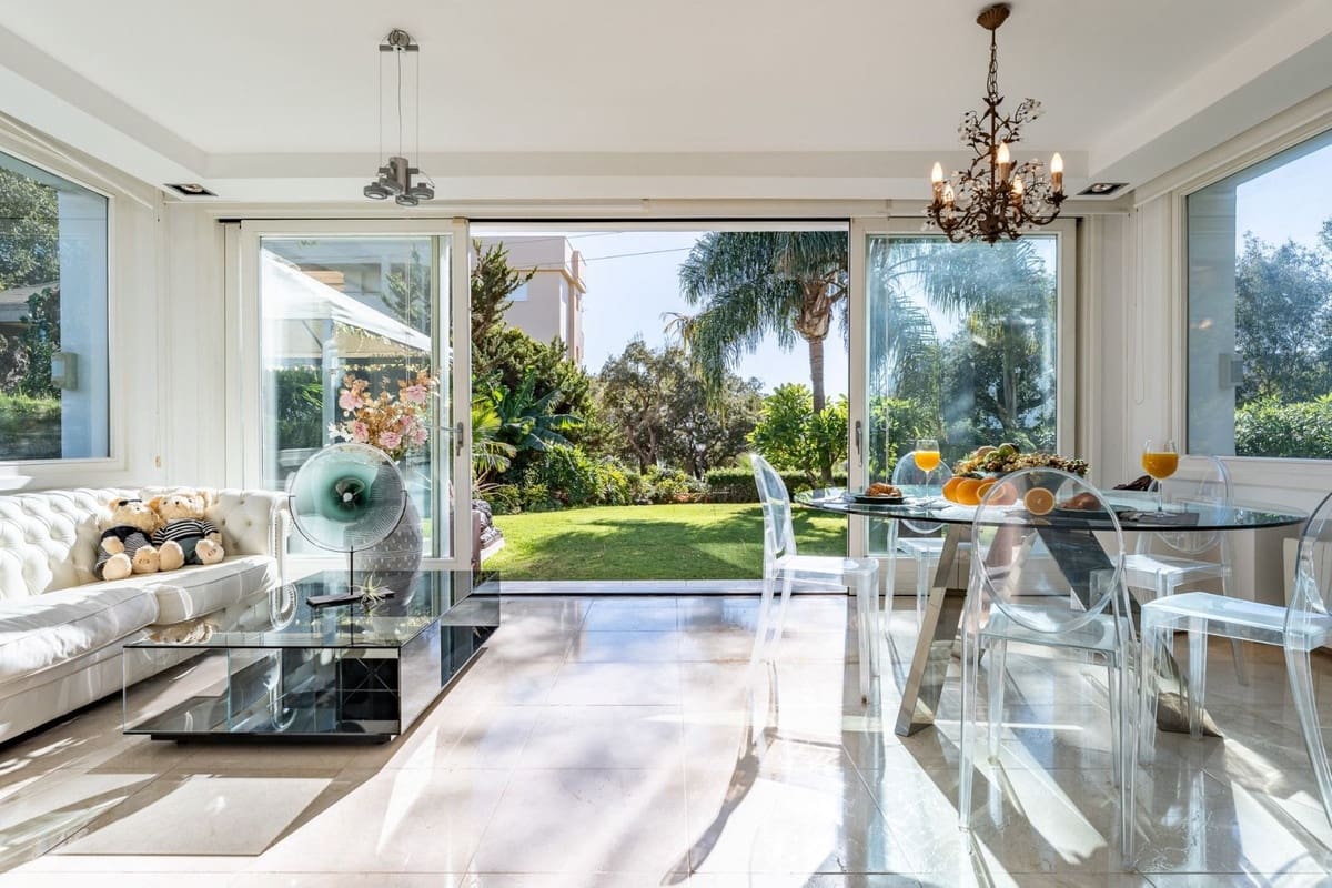 4 soveværelse Villa til salg i Calahonda med swimmingpool garage - € 899.000 (Ref: 8780210)