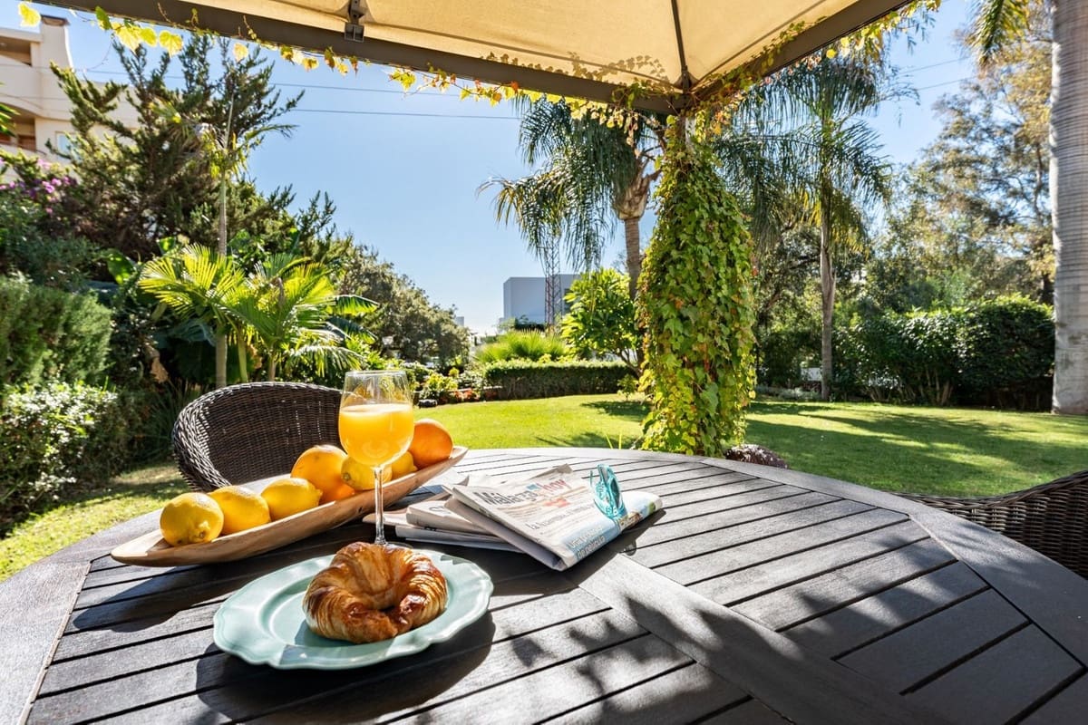 4 soveværelse Villa til salg i Calahonda med swimmingpool garage - € 899.000 (Ref: 8780210)