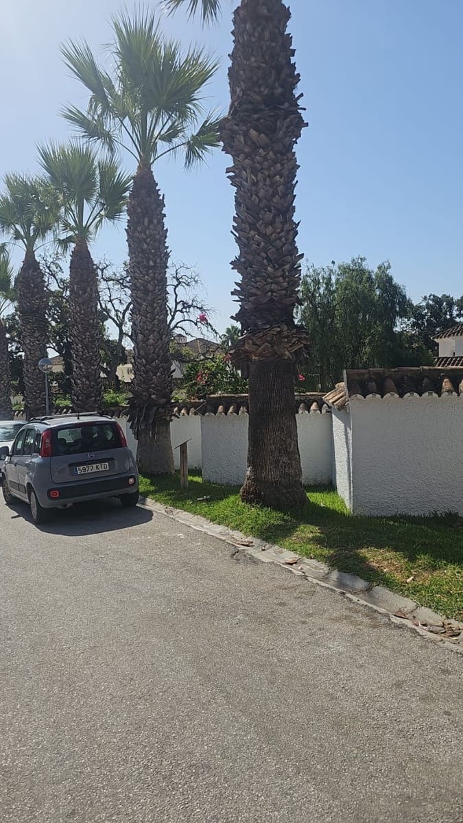 4 soveværelse Villa til salg i Calahonda med swimmingpool garage - € 899.000 (Ref: 8780210)
