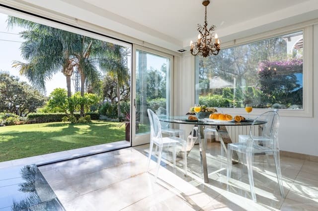 4 camera da letto Villa in vendita in Calahonda, Mijas con piscina garage - 899.000 € (Rif: 8780210)