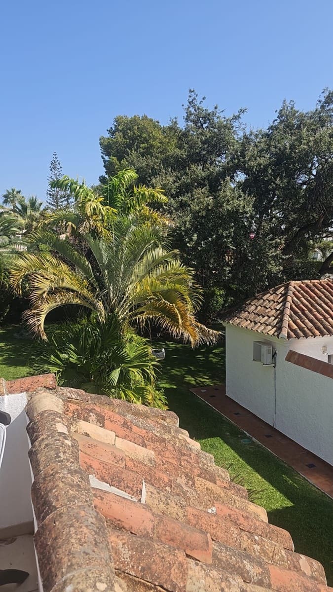 4 soveværelse Villa til salg i Calahonda med swimmingpool garage - € 899.000 (Ref: 8780210)
