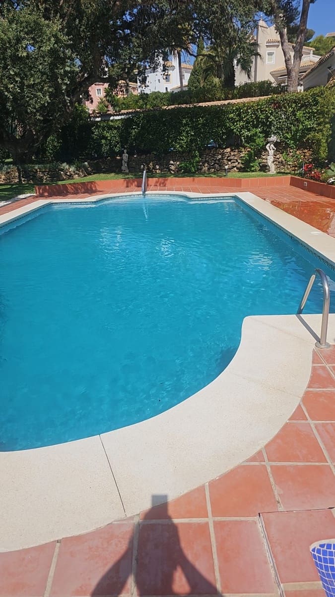 4 soveværelse Villa til salg i Calahonda med swimmingpool garage - € 899.000 (Ref: 8780210)