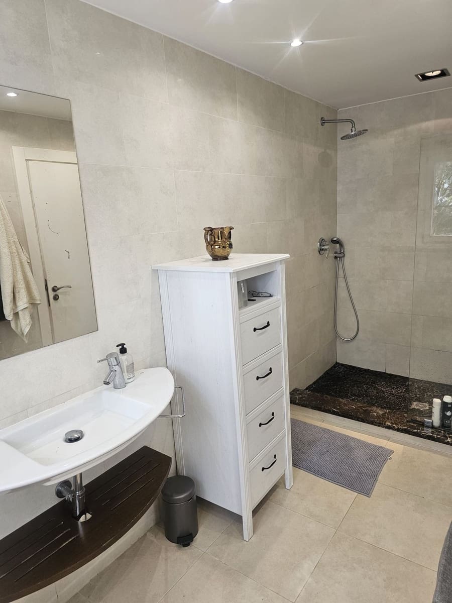 4 soveværelse Villa til salg i Calahonda med swimmingpool garage - € 899.000 (Ref: 8780210)