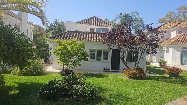 4 camera da letto Villa in vendita in Calahonda, Mijas con piscina garage - 899.000 € (Rif: 8780210)