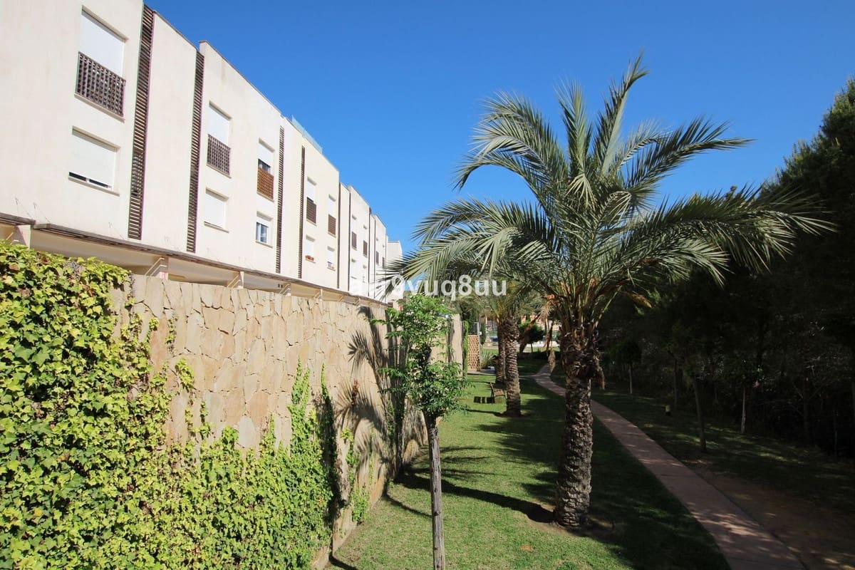 4 bedroom Semi-detached Villa for sale in Mijas Costa with pool garage - € 420,000 (Ref: 8882311)