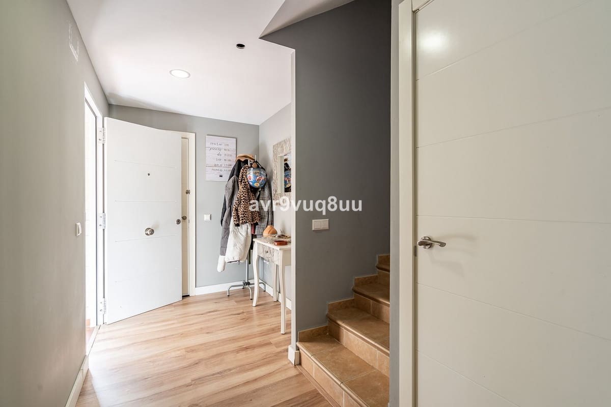 Pareado de 4 habitaciones en Mijas Costa en venta con piscina garaje - 420.000 € (Ref: 8882311)