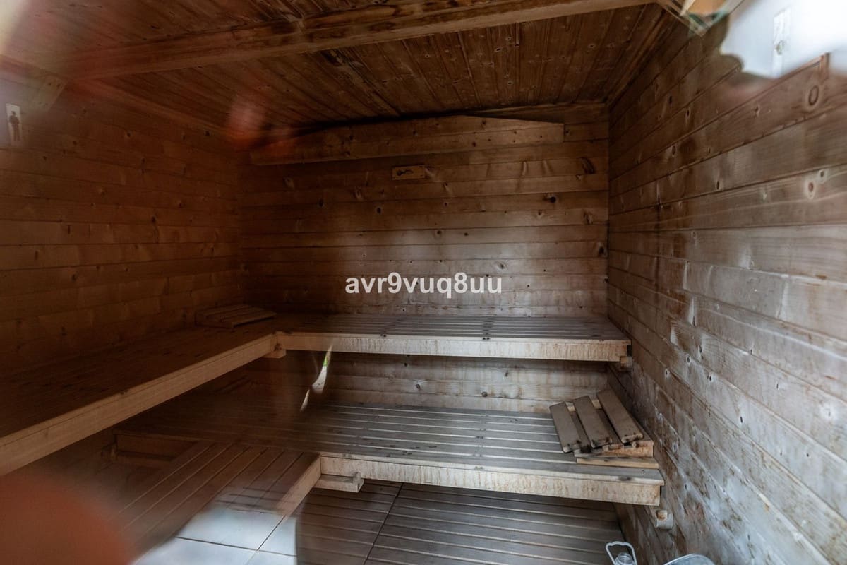 4 makuuhuone Paritalo myytävänä paikassa Mijas Costa mukana uima-altaan 
autotalli - 420 000 € (Ref: 8882311)