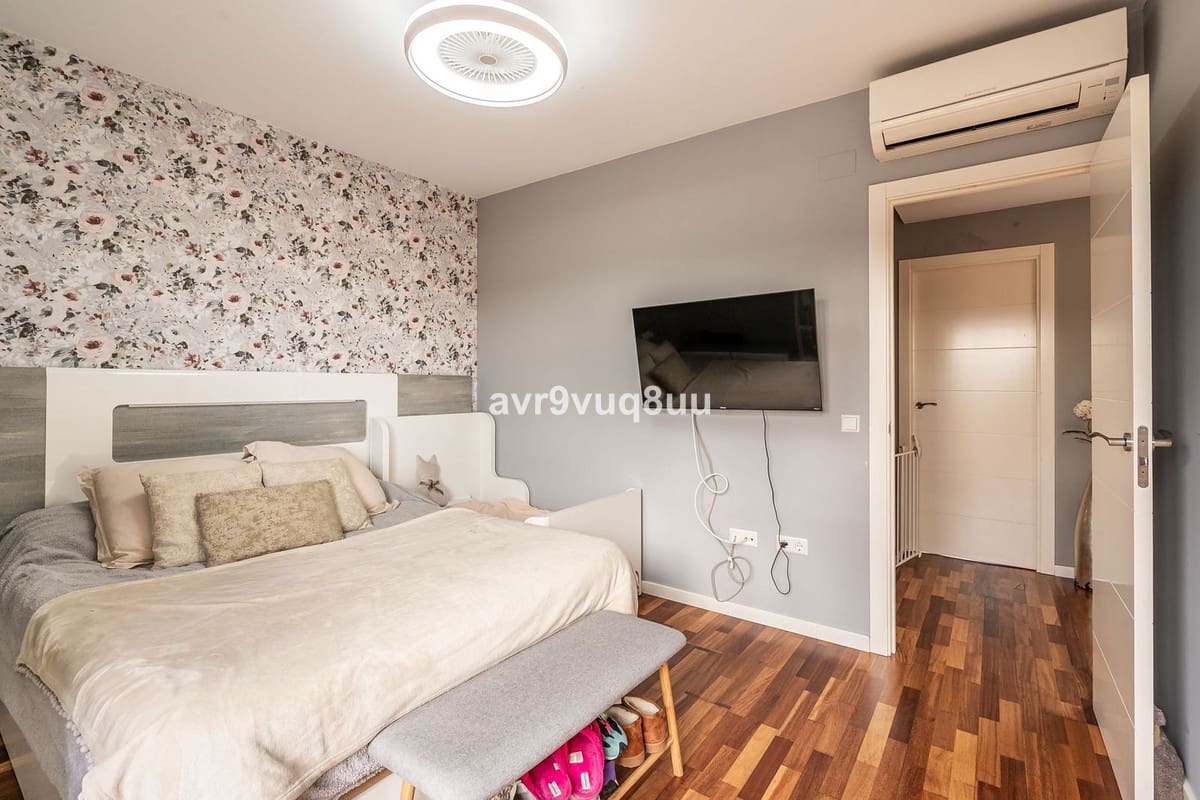 4 makuuhuone Paritalo myytävänä paikassa Mijas Costa mukana uima-altaan 
autotalli - 420 000 € (Ref: 8882311)