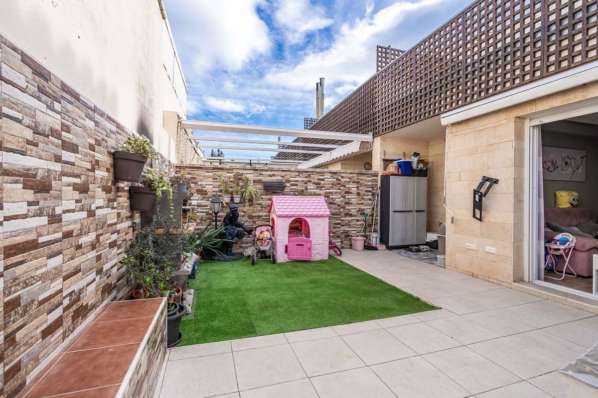 4 bedroom Semi-detached Villa for sale in Mijas Costa with pool garage - € 420,000 (Ref: 8882311)