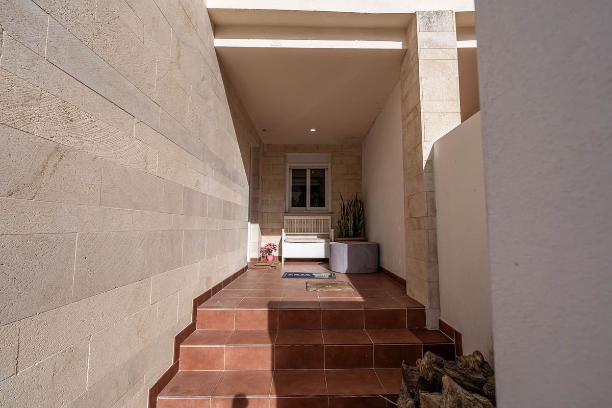 4 sypialnia Dom blizniak na sprzedaż w Mijas Costa z basenem garażem - 420 000 € (Ref: 8882311)