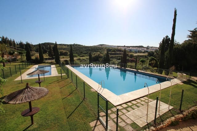 4 soveværelse Semi-Rækkehus til salg i Mijas Costa, Mijas med swimmingpool garage - € 420.000 (Ref: 8882311)