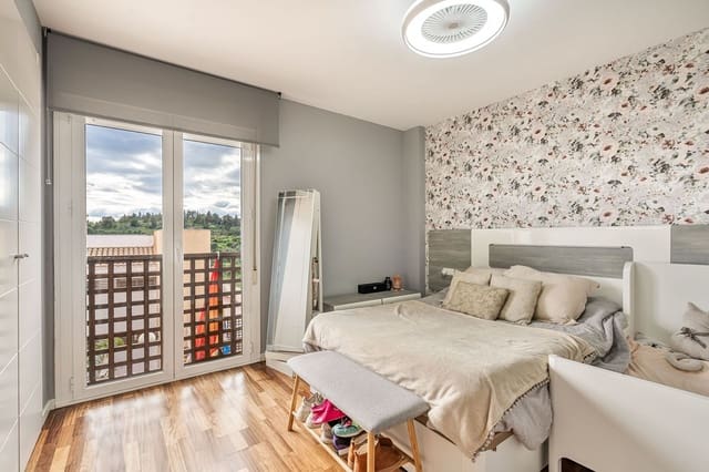 4 sypialnia Dom blizniak na sprzedaż w Mijas Costa, Mijas z basenem garażem - 420 000 € (Ref: 8882311)