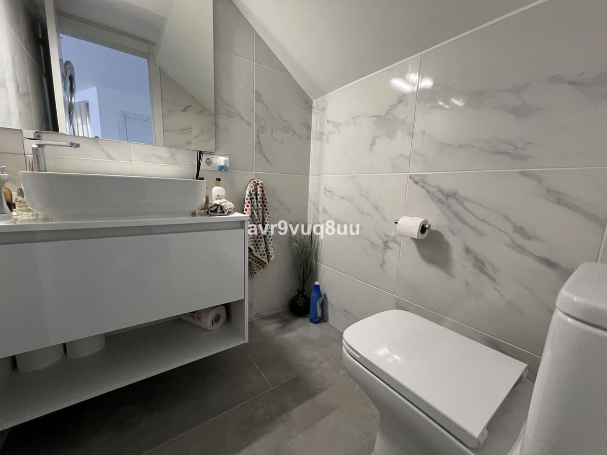 3 bedroom Semi-detached Villa for sale in Miraflores with pool garage - € 599,950 (Ref: 8904013)