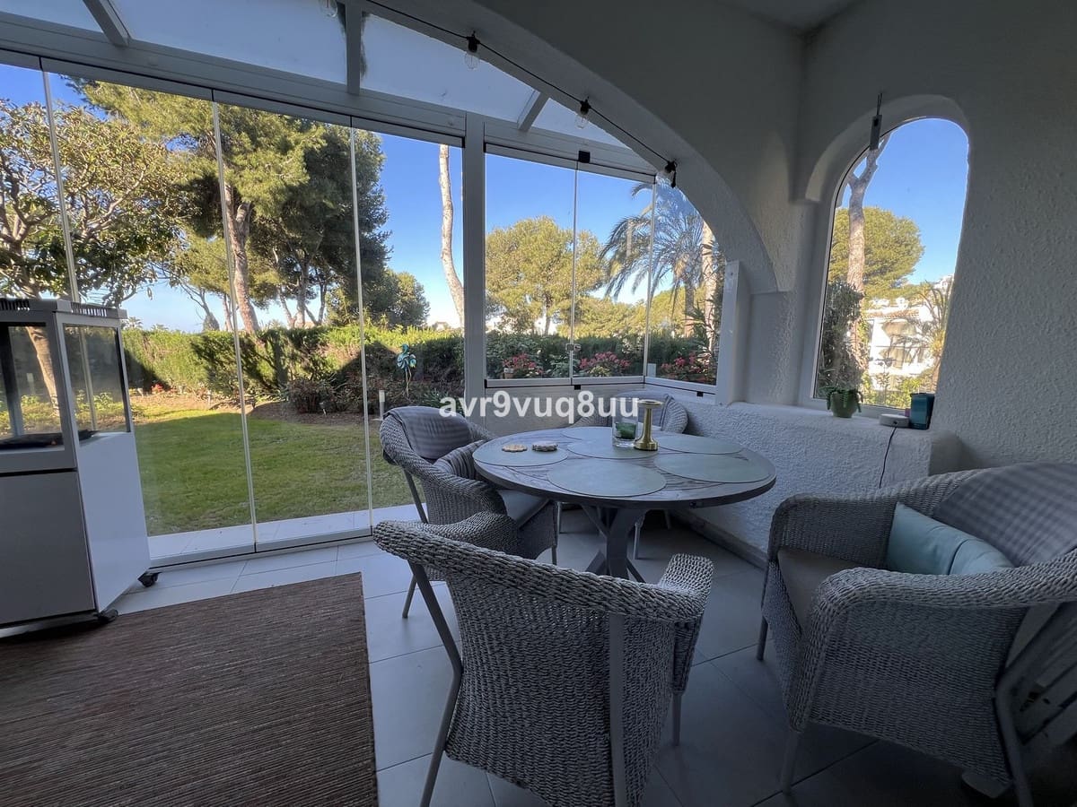 3 bedroom Semi-detached Villa for sale in Miraflores with pool garage - € 599,950 (Ref: 8904013)