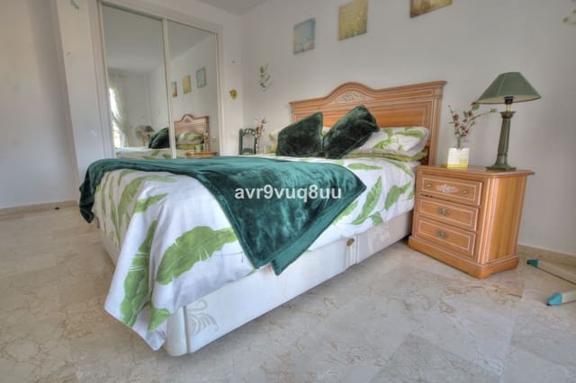 2 chambre Appartement à vendre à Mijas Golf, Mijas avec piscine garage - 285 000 € (Ref: 8936198)