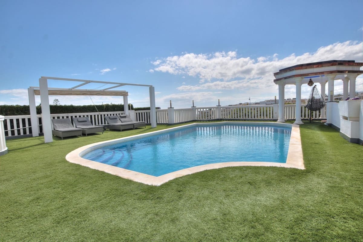 5 soveværelse Villa til salg i Mijas med swimmingpool garage - € 1.449.000 (Ref: 8936466)