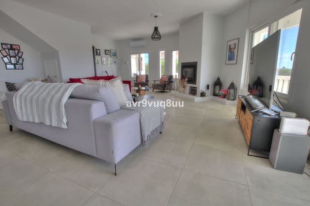 5 bedroom Villa for sale in Mijas with pool garage - € 1,399,999 (Ref: 8936466)