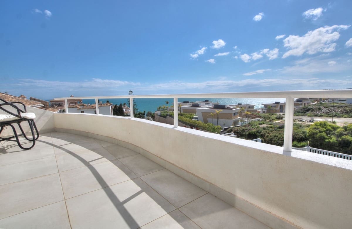 5 sypialnia Willa na sprzedaż w Mijas z basenem garażem - 1 399 999 € (Ref: 8936466)