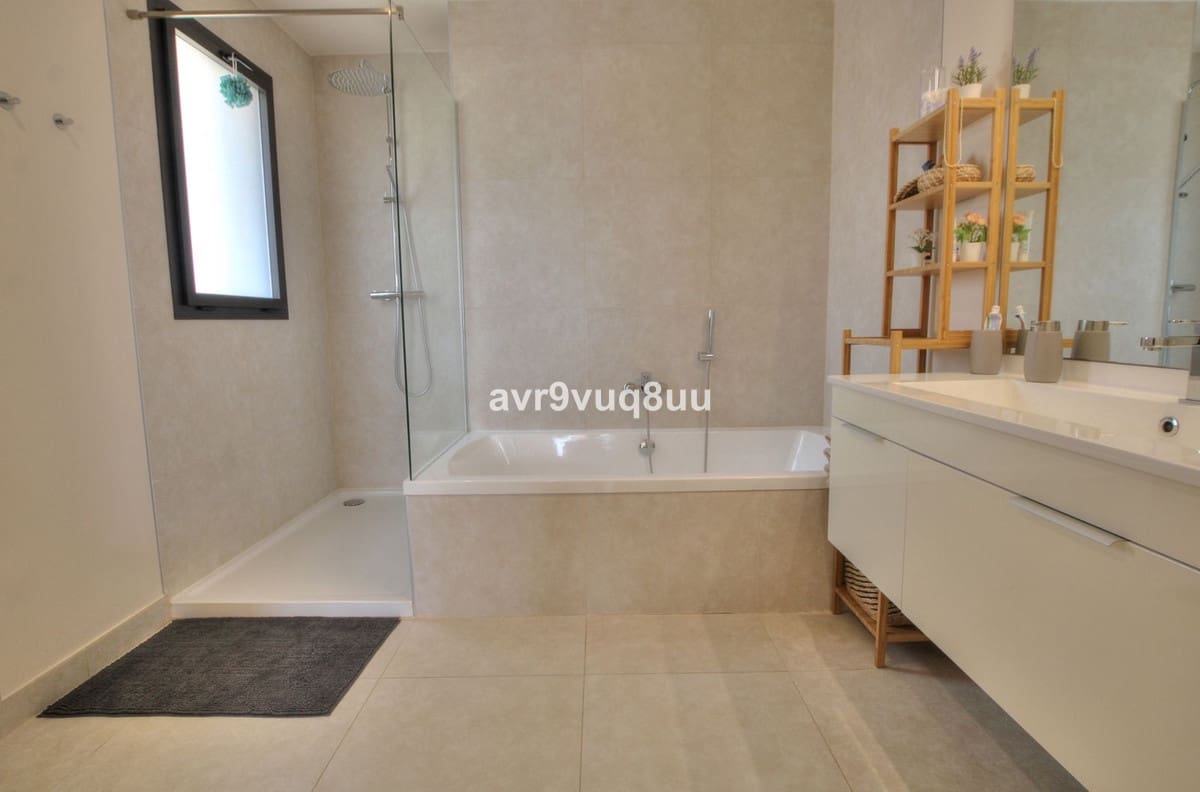 3 soveværelse Penthouse til salg i La Cala de Mijas med swimmingpool garage - € 795.000 (Ref: 8949543)