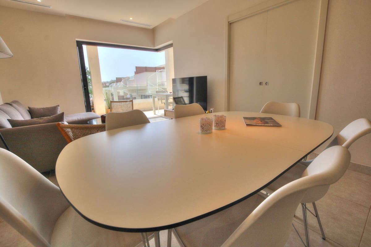 3 slaapkamer Penthouse te koop in La Cala de Mijas met zwembad garage - € 795.000 (Ref: 8949543)