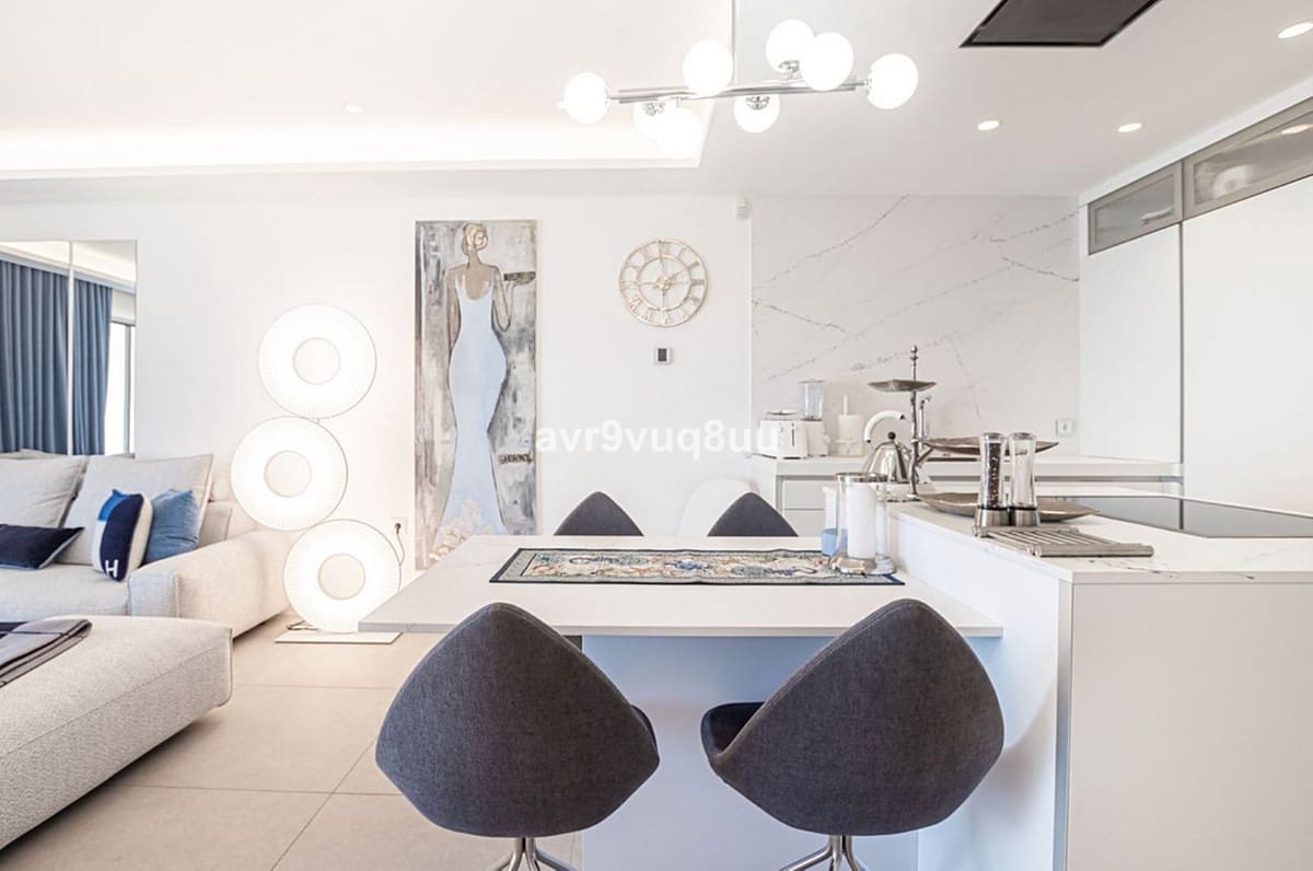 2 quarto Apartamento para venda em Estepona com piscina - 1 500 000 € (Ref: 8990223)