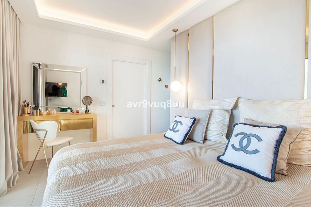 2 quarto Apartamento para venda em Estepona com piscina - 1 500 000 € (Ref: 8990223)