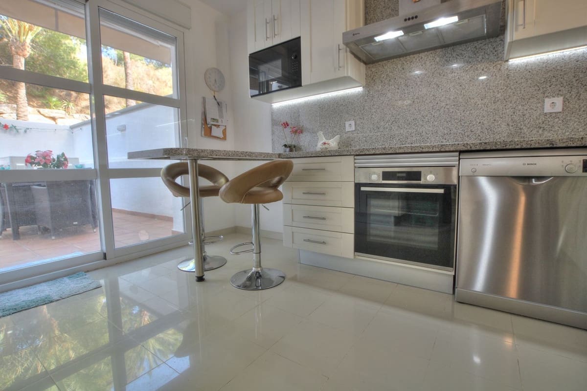 3 soverom Hus til salgs i La Cala Golf med svømmebasseng garasje - € 630 000 (Ref: 9021184)