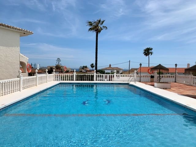 2 soverom Leilighet til salgs i El Faro, Mijas med svømmebasseng - € 225 000 (Ref: 9067014)